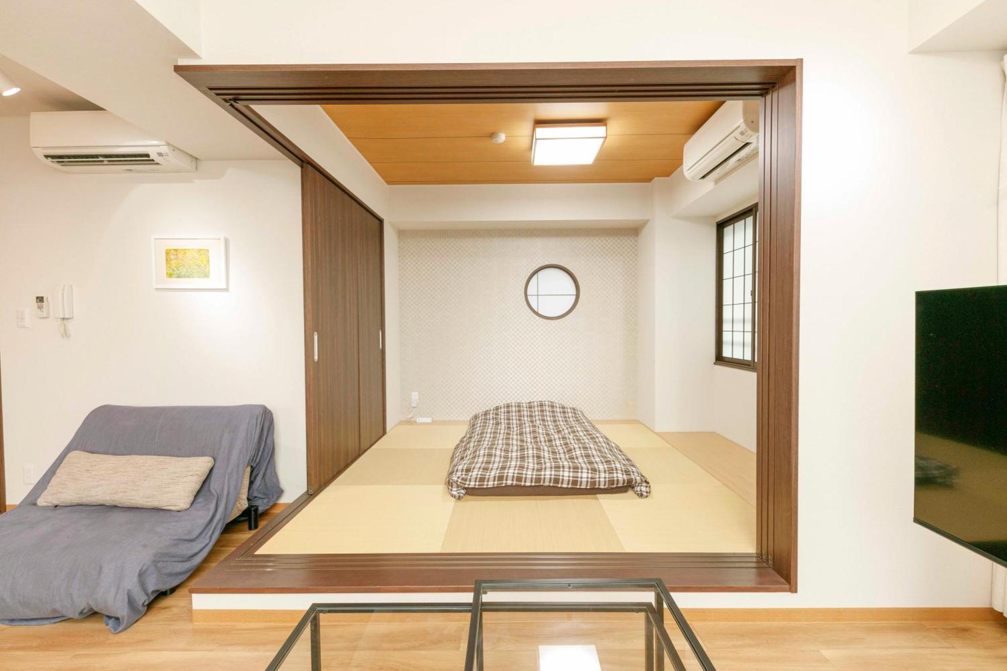 Gamadas Bld Tokyo prefektur Rum bild